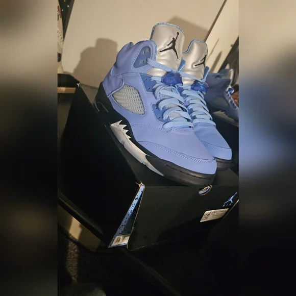 UNC Jordan 5